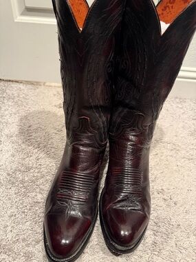 Burgundy Leather Cowboy Boots Lucchese San Antonio Black Cherry